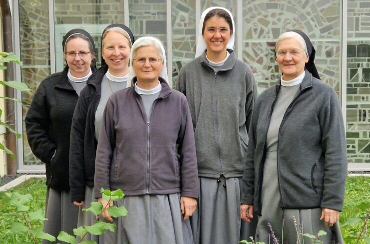 Blick hinter Klostermauern: Schwester werden – Schwester sein